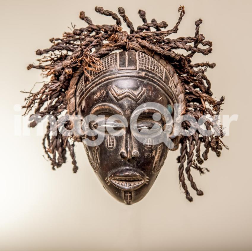 traditional tchokwe mask