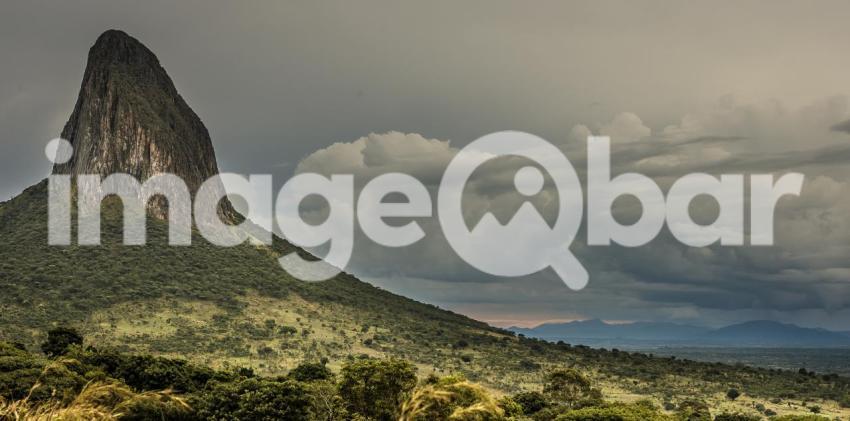 Monte Luvili Alto do Hama