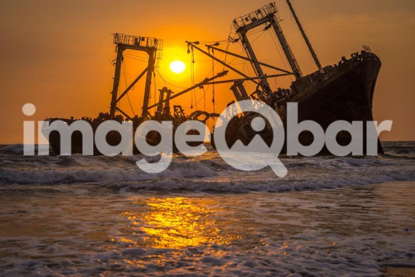 shipwreck sunset